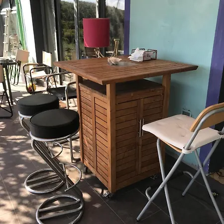 Elegant With Sea View In Villa