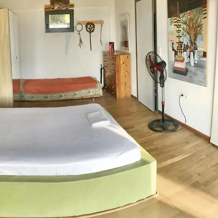 Villa Elegant With Sea View In
