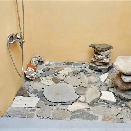 Villa Elegant With Sea View In *