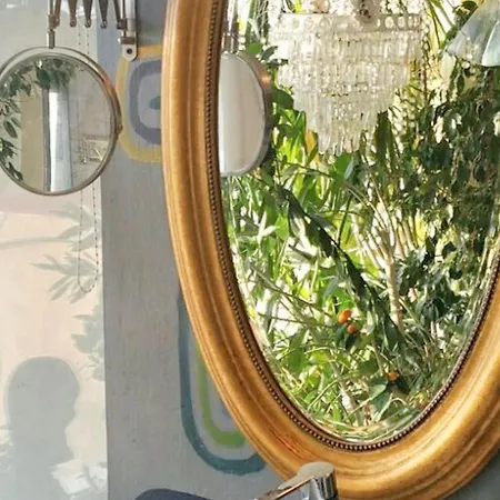 Elegant With Sea View In