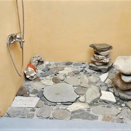 Elegant With Sea View In Vila *